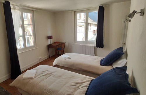 Cambremer House | Pleasant house in the heart of a typical village