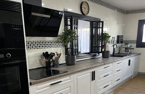 Roquetas de Mar Villa | Pleasant Studio House in front of the beach