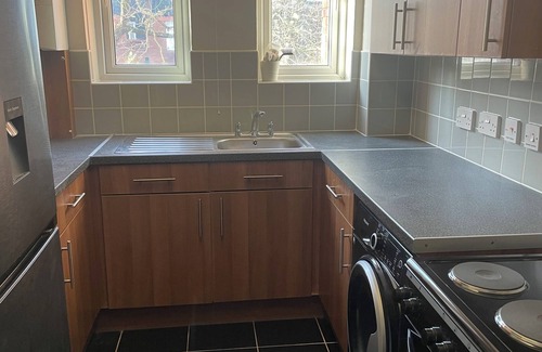 Ferndale Apartment | Please do not book. VRBO are refusing to delete the ad.