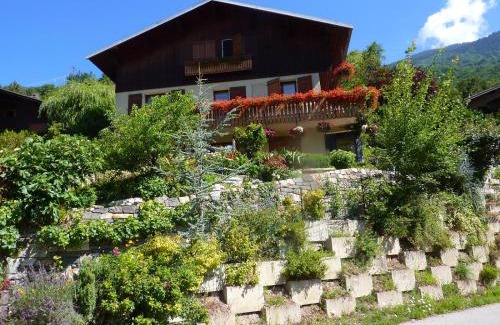 Brides-les-Bains Apartment | PLEIN SOLEIL appartement avec GARAGE pour SKI TROIS VALLEES et CURE THERMALE