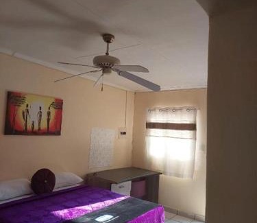 Polokwane House | Plk Noord Guesthouse