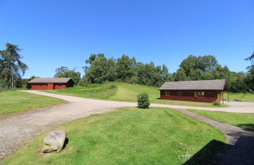 Glen Urquhart Ski Chalet | Plodda Lodge at Lochletter Lodges