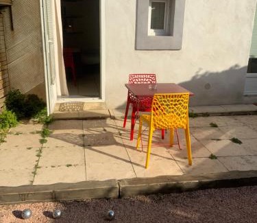 7th Arrondissement Apartment | Plus belle la vie ici