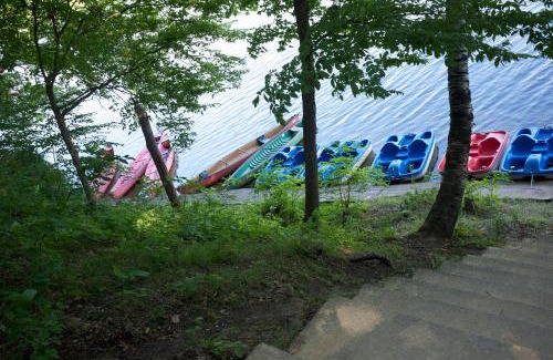 Plymouth Resort | Plymouth Rock Camping- Vacation Cottage