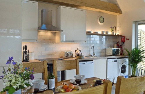 Battle Cottage | Poacher's View-UKC2488