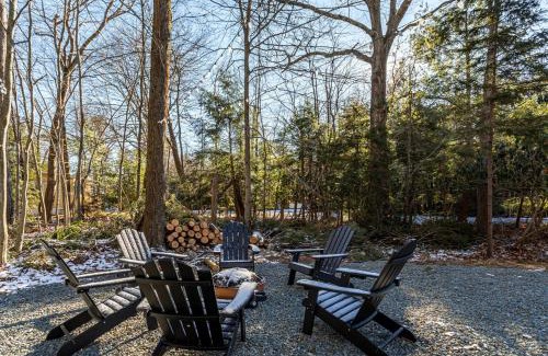 Pocono Summit Ski Chalet | Poconos Pines Retreat getaway near top attractions