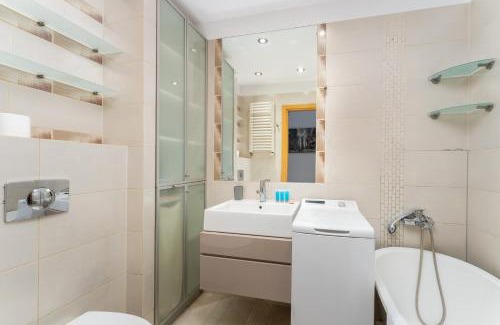 Libertow Apartment | Pod Fortem Homely Apartment by BookingHost