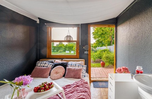 Mazovia Province House | Pod Papugami