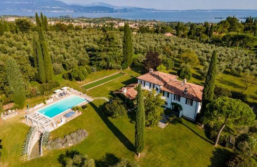 Puegnago del Garda House | PODERI LA ROCCHETTA Countryside Estate on the Hills of Lake Garda
