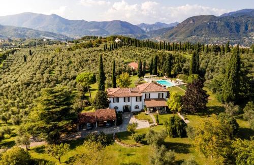 Puegnago del Garda House | PODERI LA ROCCHETTA Countryside Estate on the Hills of Lake Garda