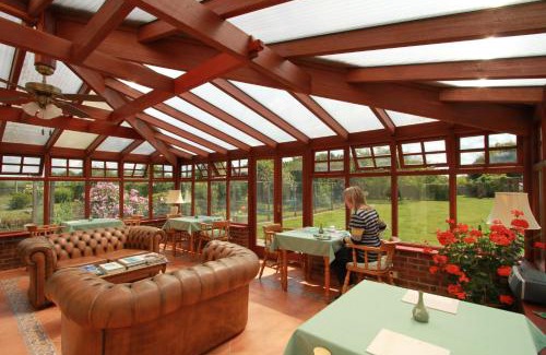 Little Stukeley Bed & Breakfast | Pointers Guest House