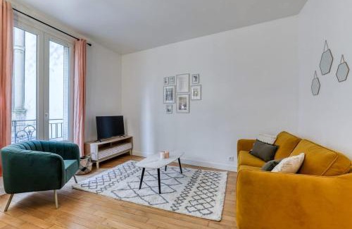 Quartier de Rochechouart Apartment | Poissonniere -Cosy apartment near Montmartre