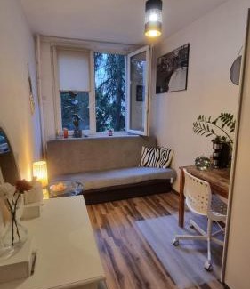 Brodno House | Pokój przy Parku Bródnowskim w mieszkaniu wspoldzielonym