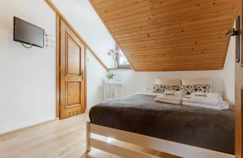 Bronowice House | Pokoje Gościnne Cheval