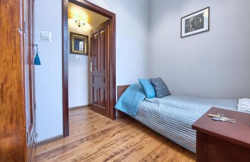 Brzezinka House | Pokoje gościnne "Old Town"