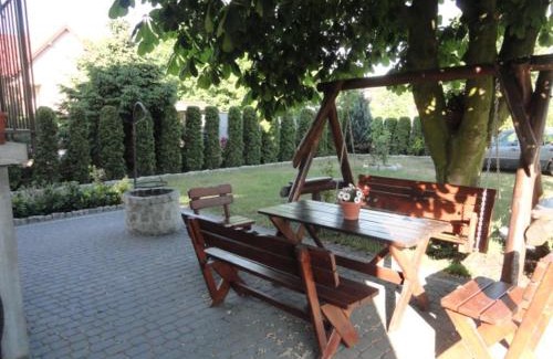 Jastarnia House | Pokoje i domek letniskowy Pod Kasztanem