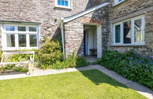 Veryan House | Polcreek Farmhouse