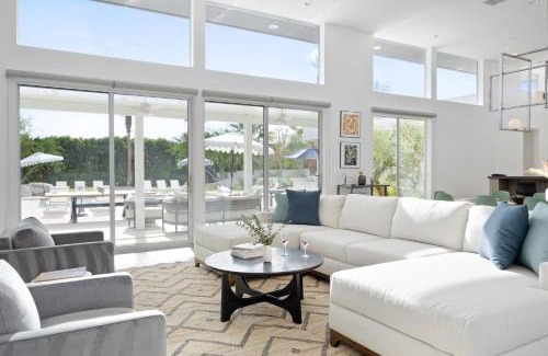 La Quinta House | Polo Villa 2 by AvantStay Entertainer's Backyard w Vball Court, Pool & Spa 260-314 6 Bedrooms