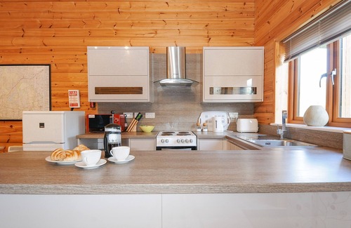 Saint Breward Cottage | POLZEATH, pet friendly, with open fire in St Breward