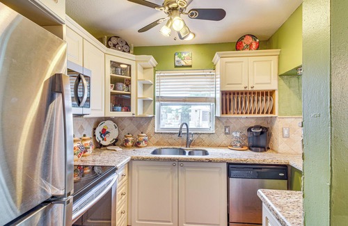 Pompano Beach House | Pompano Beach Bungalow w/Private Pool!