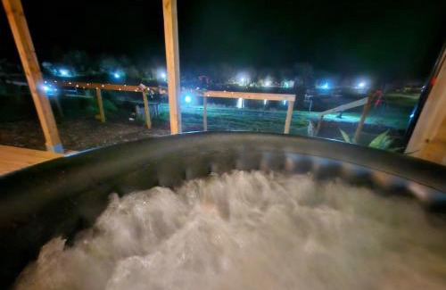 County Laois Cabin | Pond residence Pine 2ppl Adults only