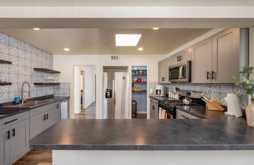 Tucson House | Pool /3 BR 3 BA/Fenced/Hot Tub/Huge Yard