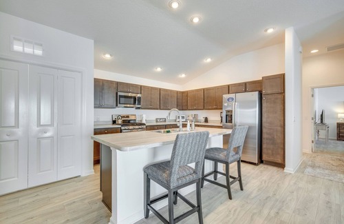 Wildwood House | Pool Access, Patio & Grill: Sunny Florida Escape!
