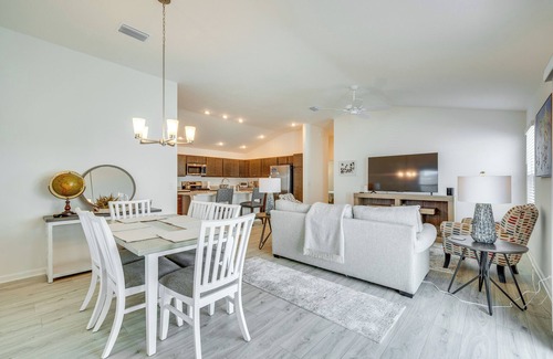 Wildwood House | Pool Access, Patio & Grill: Sunny Florida Escape!