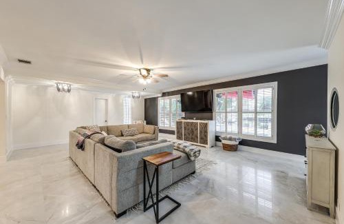 Lighthouse Point House | Pool and Home Theater Lighthouse Point Home!