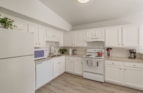 Arlington House | Pool, Close to JU, Downtown, Riverside & San Marco