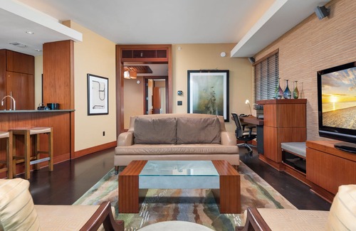 Bal Harbour Condo | Pool & Direct Beach Access Bayview Beachfront Condo at The Ritz-Carlton