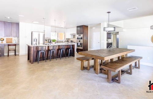 Buenavante Villa | Pool, Games, Billiards Room, Office, Gym & Casita!