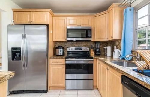 Boulevard Heights House | Pool Home 9