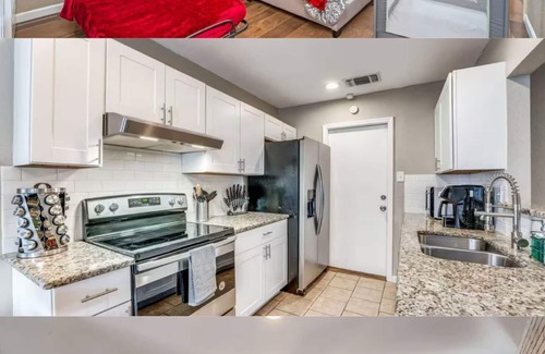 Heritage House | Pool Home: Thanksgiving Discounts - Book Now!