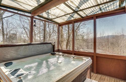 Helen House | Pool, Hot Tub and Mountain Views Cleveland Cabin