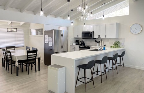 Southwest Anaheim House | 🏖Pool & Hot Tub, Fun Games, 8 Min to Disneyland🐭