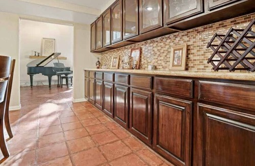 El Paso Villa | POOL/JACUZZI! Pet & Child-friendly!