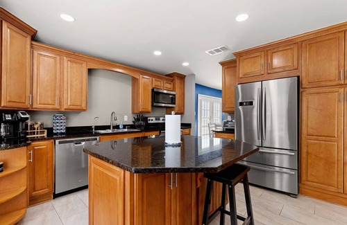 West San Antonio House | Pool Oasis by Sea World | 5 BR's | GameRoom - XBOX