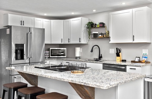 Huron House | Pool, Pickleball and Sleeps over 30 People