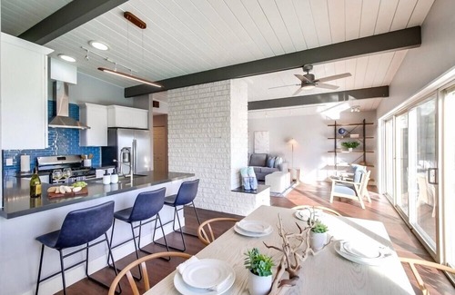 La Jolla Mesa House | POOL * Remodeled Single Level House * Ocean & City Views