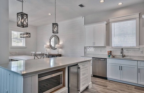 Crystal Shores House | Pool, Spa, Games, LSV, Pet-Friendly - Kings Court