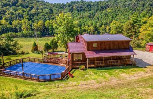 Means House | Pool Table WiFi Starry Mountain Night RRG