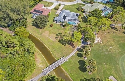 Trafalgar House | Pool Villa on Picturesque Golf Course