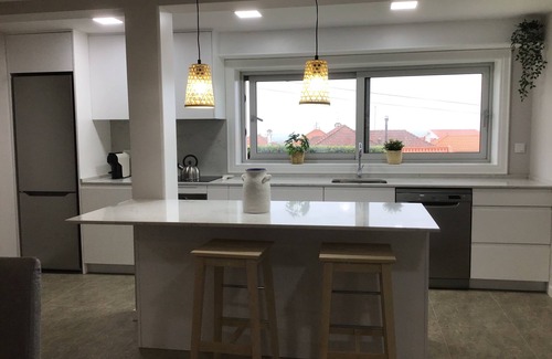 Castelo do Neiva Apartment | Pool with oceanview, surrounded by nature, restaurants min to Viana do Castelo