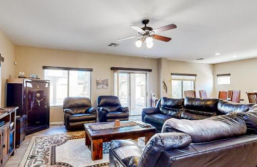 Copper Basin House | Poolside Tranquility