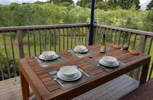 Karkari Peninsula Apartment | Poppawhiwhi Olives Apartment : A Couples Retreat