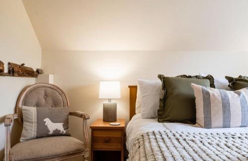 Stratford-upon-Avon House | Poppy Cottage - Cosy 2 Bedroom, Perfect for Family!