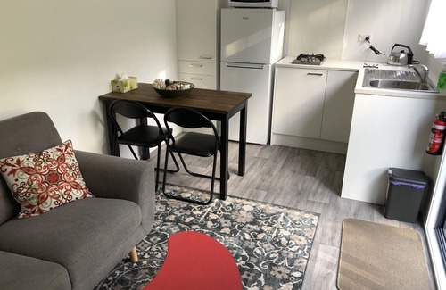 Whangarei Heads Cabin | Popular Urquharts Bay - NEW beach cabin set in large private garden