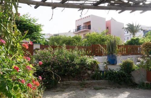 Pilalimata Apartment | Porfyra's Island