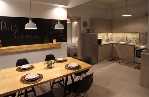 Piraeus Apartment | Port Crossroad Apt in Piraeus